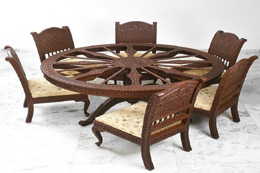 Round carved Dining table set