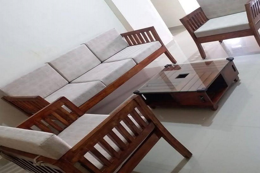 Wooden sofa set 5 Seater